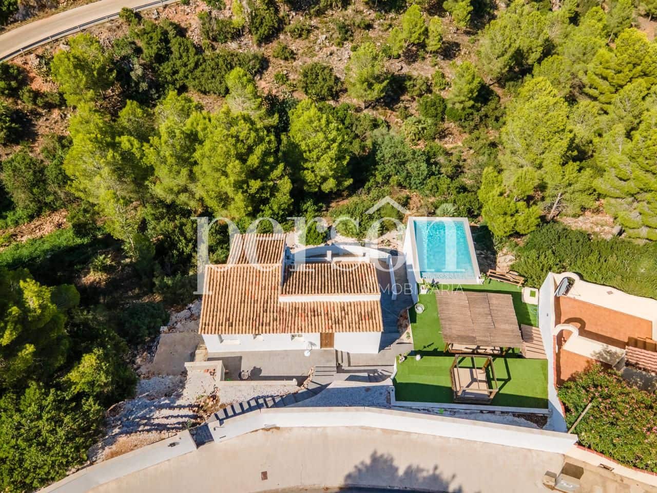 4 soveværelse Villa til salg i Denia med swimmingpool - € 480.000 (Ref: 9270245)