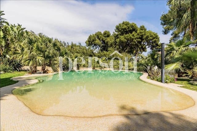 8 bedroom Villa for sale in Rocafort with pool garage - € 5,000,000 (Ref: 9311313)