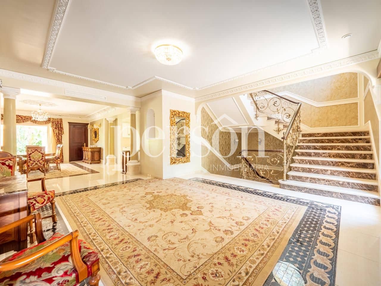 8 bedroom Villa for sale in Rocafort with pool garage - € 5,000,000 (Ref: 9311313)