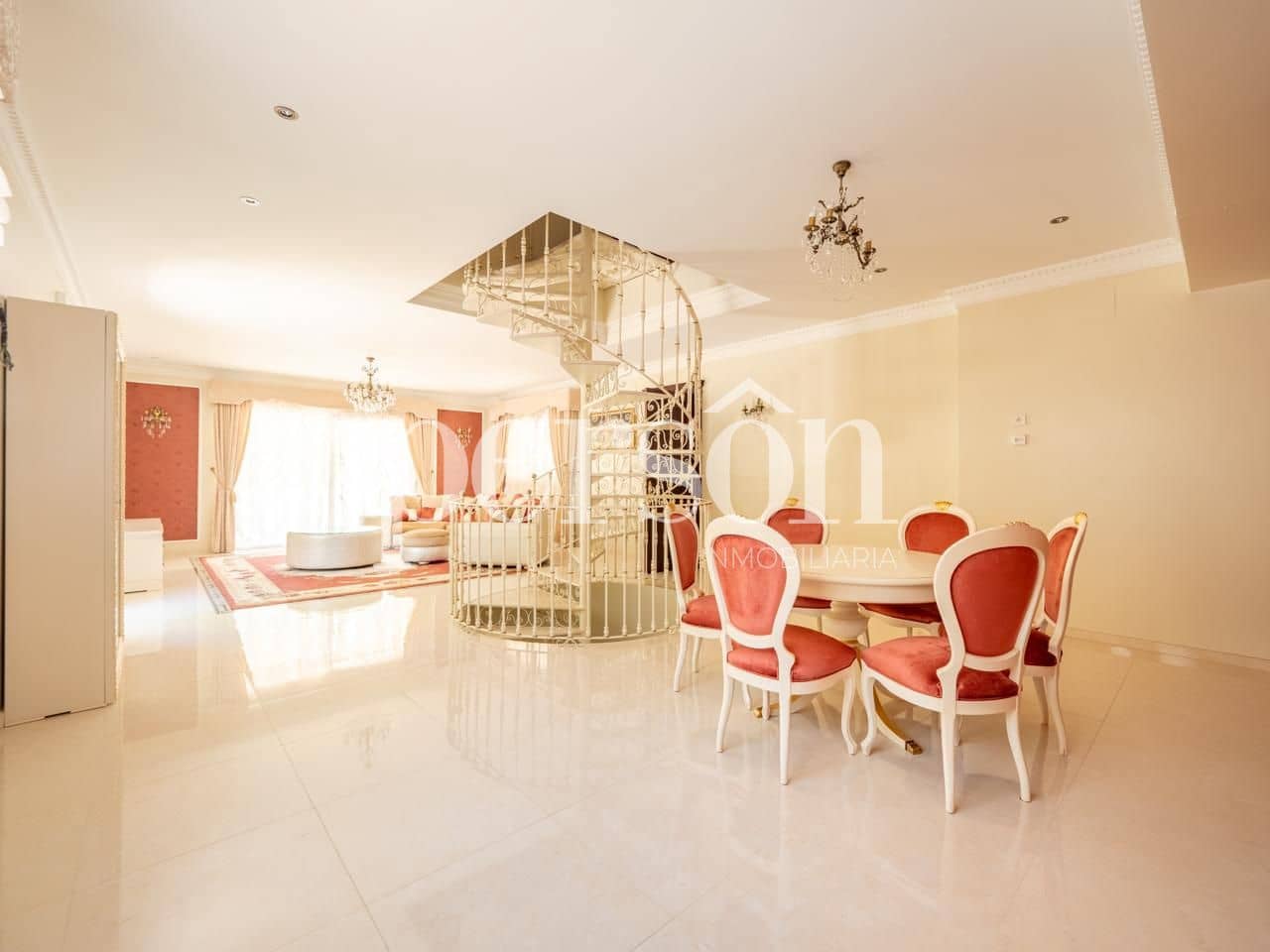 8 bedroom Villa for sale in Rocafort with pool garage - € 5,000,000 (Ref: 9311313)