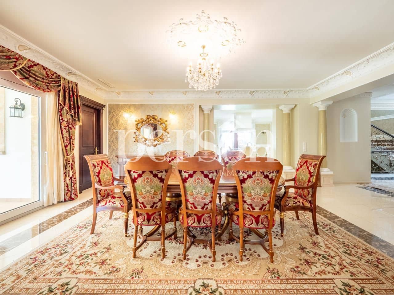 8 bedroom Villa for sale in Rocafort with pool garage - € 5,000,000 (Ref: 9311313)