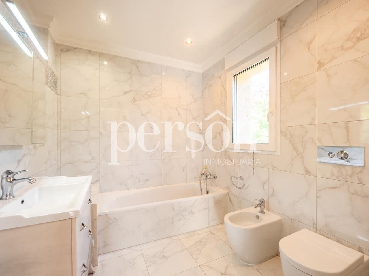 8 bedroom Villa for sale in Rocafort with pool garage - € 5,000,000 (Ref: 9311313)