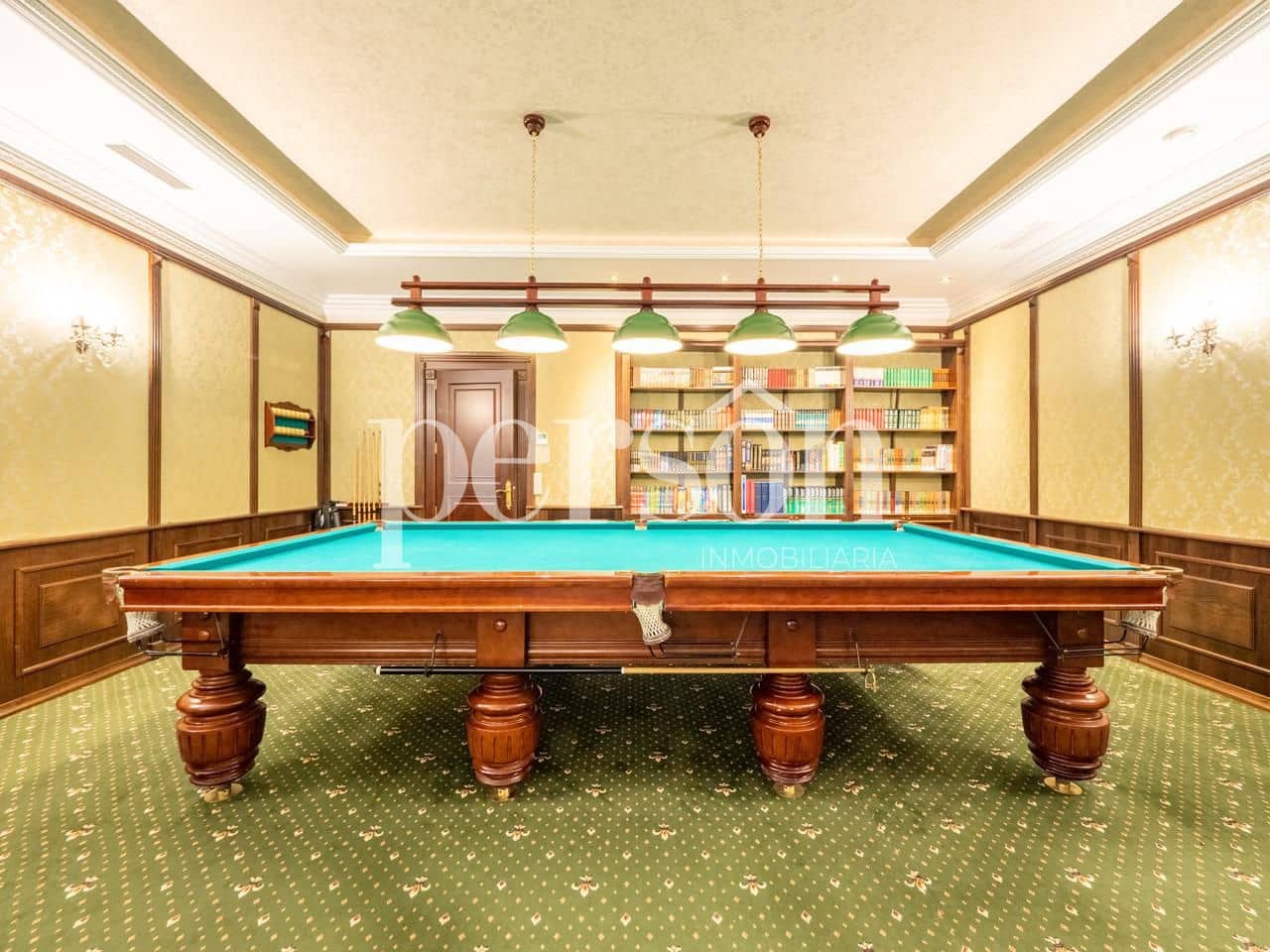 8 bedroom Villa for sale in Rocafort with pool garage - € 5,000,000 (Ref: 9311313)