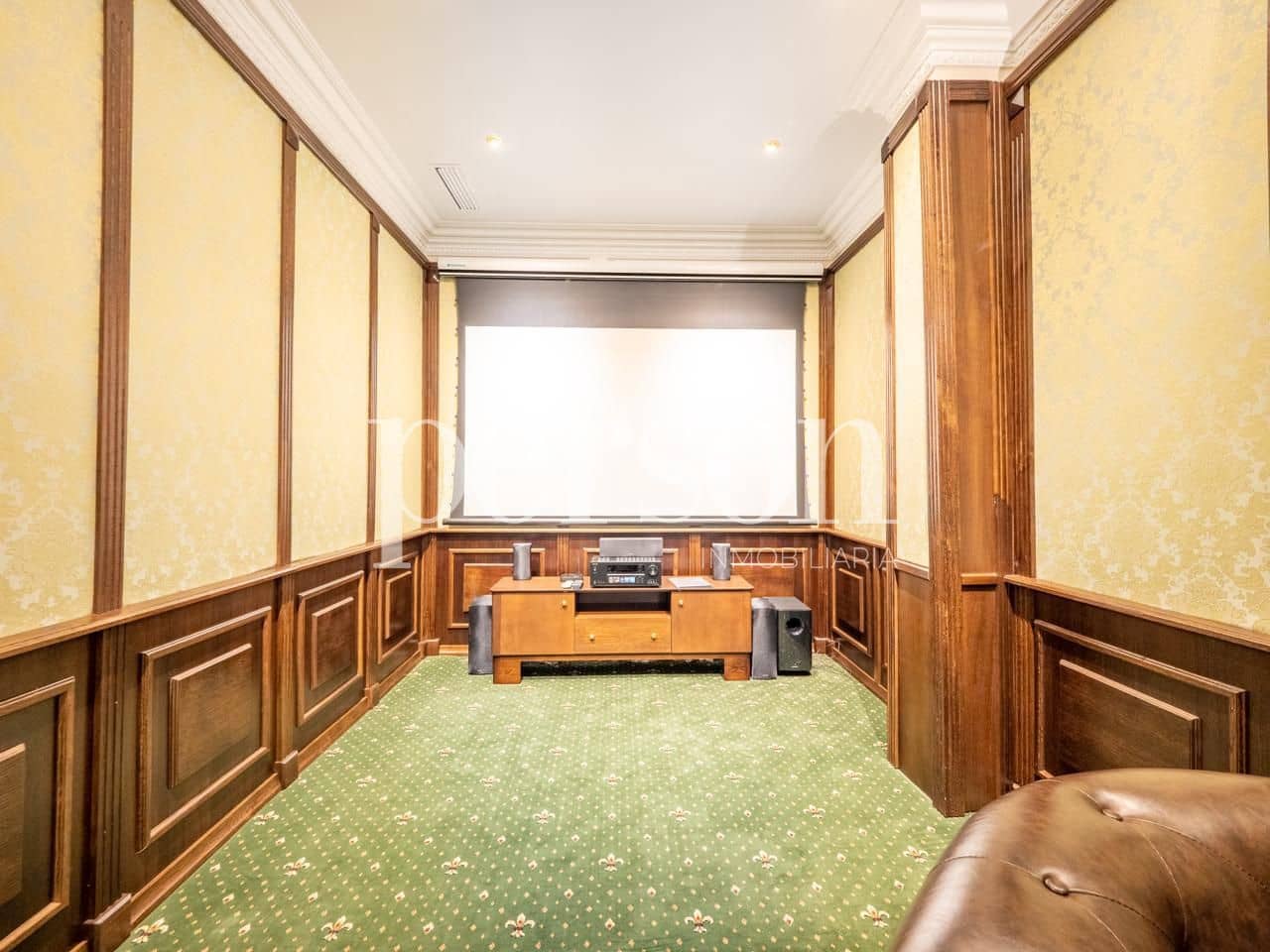 8 bedroom Villa for sale in Rocafort with pool garage - € 5,000,000 (Ref: 9311313)