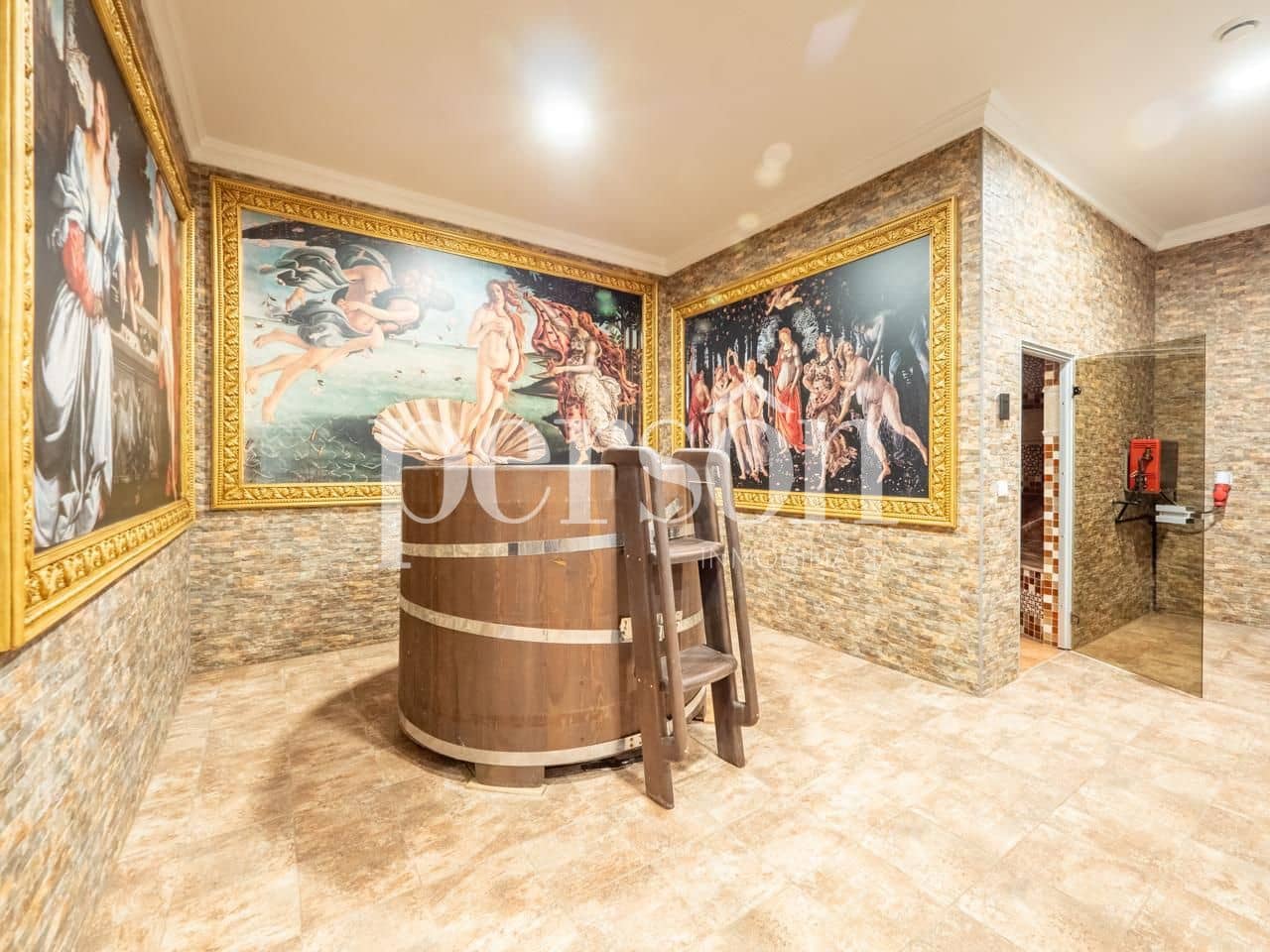 8 bedroom Villa for sale in Rocafort with pool garage - € 5,000,000 (Ref: 9311313)