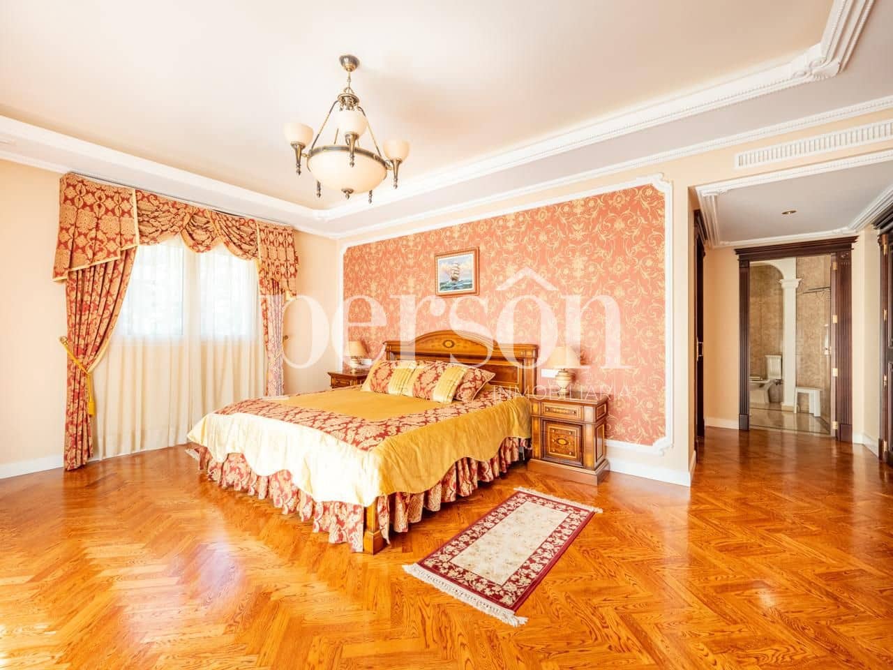 8 bedroom Villa for sale in Rocafort with pool garage - € 5,000,000 (Ref: 9311313)