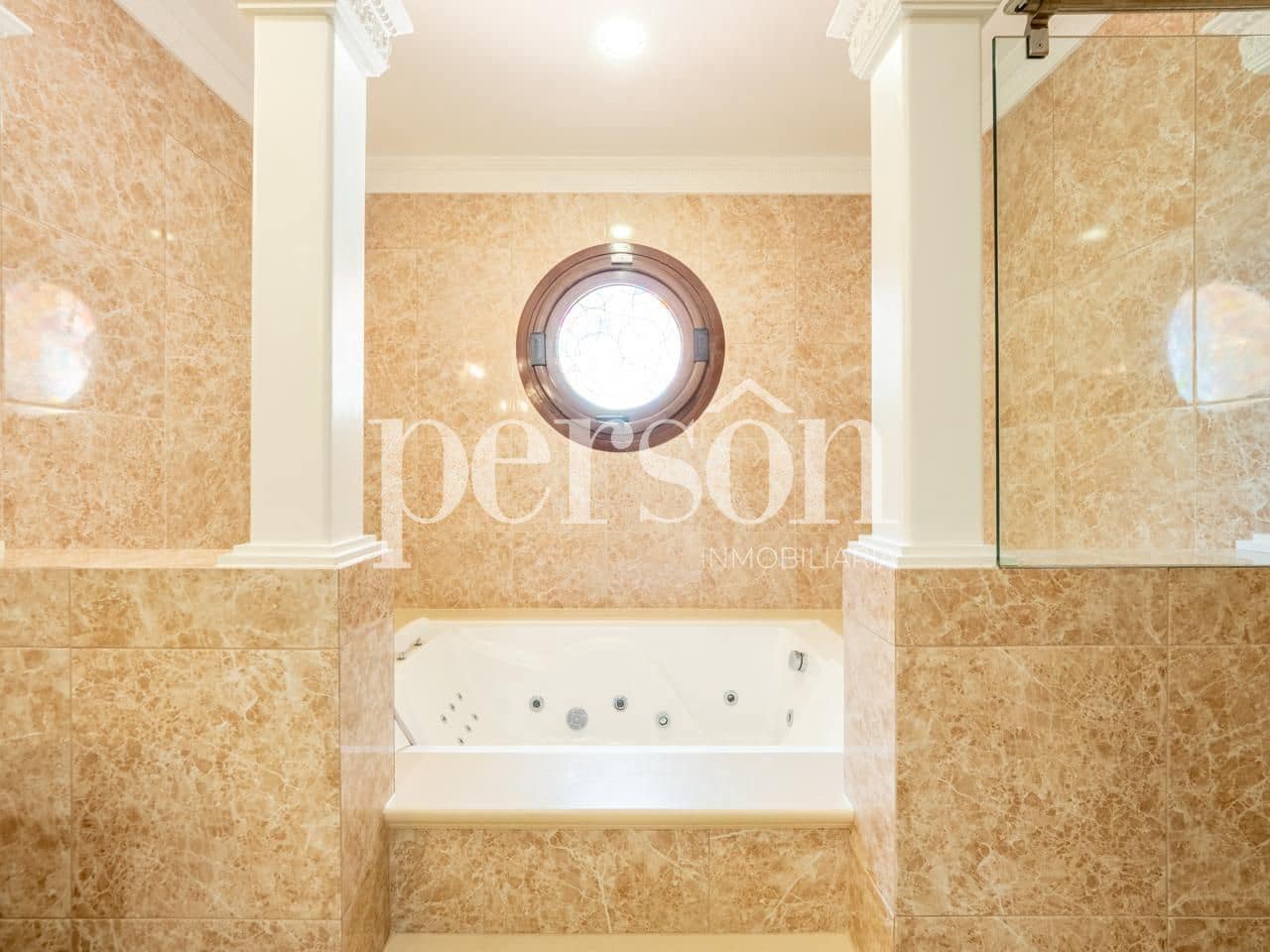 8 bedroom Villa for sale in Rocafort with pool garage - € 5,000,000 (Ref: 9311313)