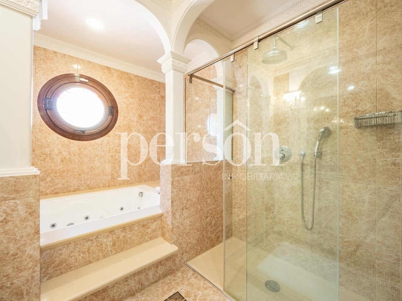 8 bedroom Villa for sale in Rocafort with pool garage - € 5,000,000 (Ref: 9311313)