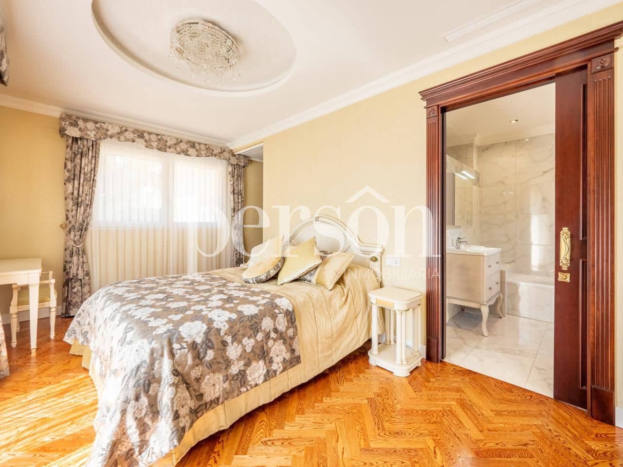 8 bedroom Villa for sale in Rocafort with pool garage - € 5,000,000 (Ref: 9311313)