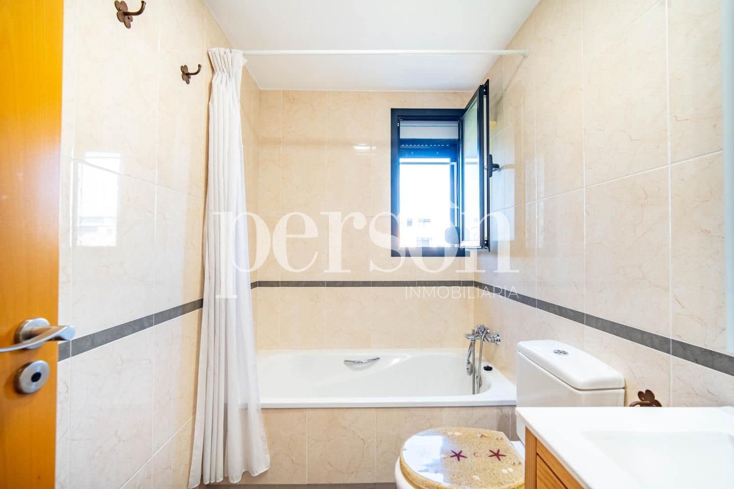 3 bedroom Flat for sale in Puig with pool garage - € 299,000 (Ref: 9319692)