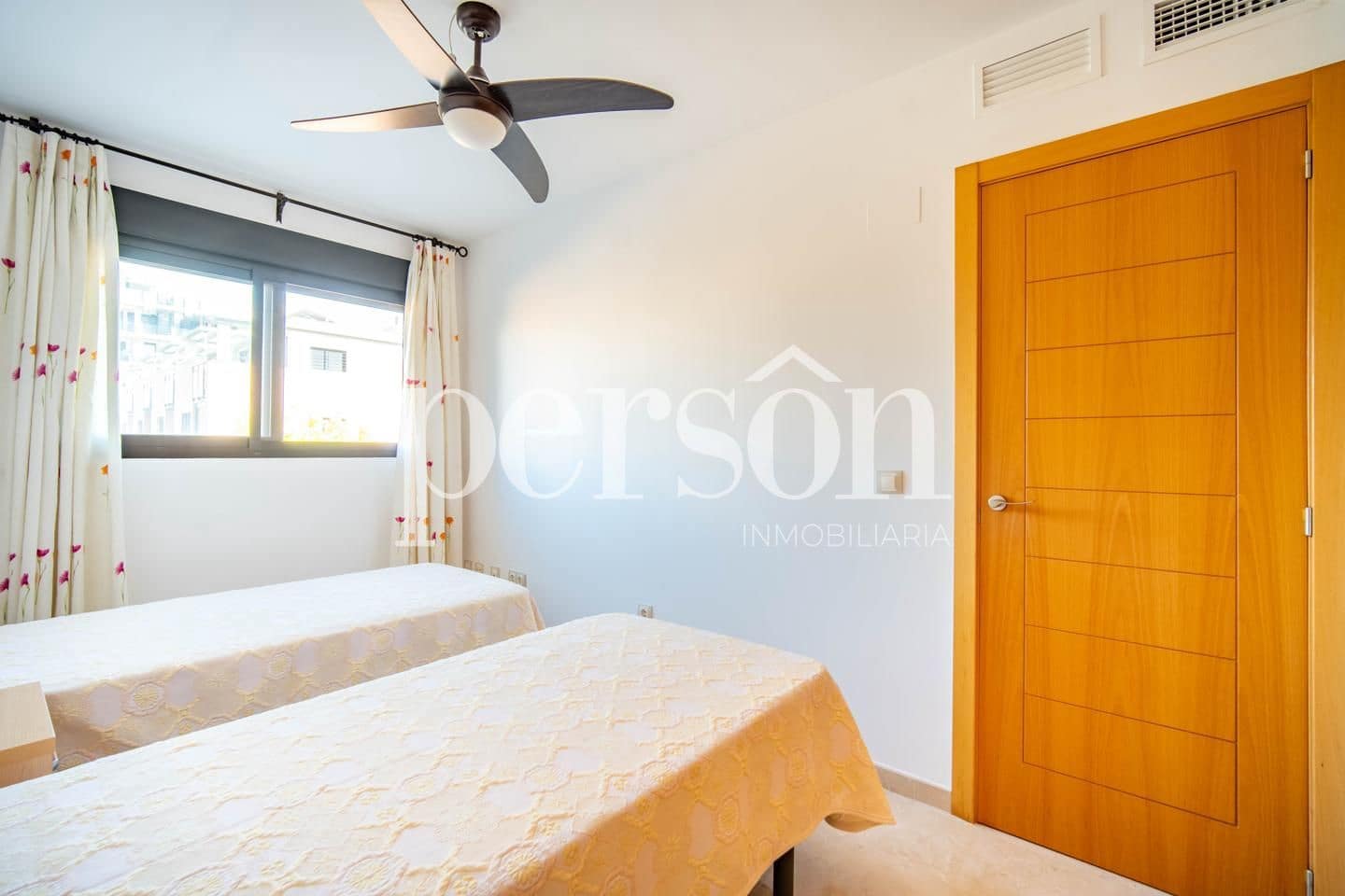 3 bedroom Flat for sale in Puig with pool garage - € 299,000 (Ref: 9319692)