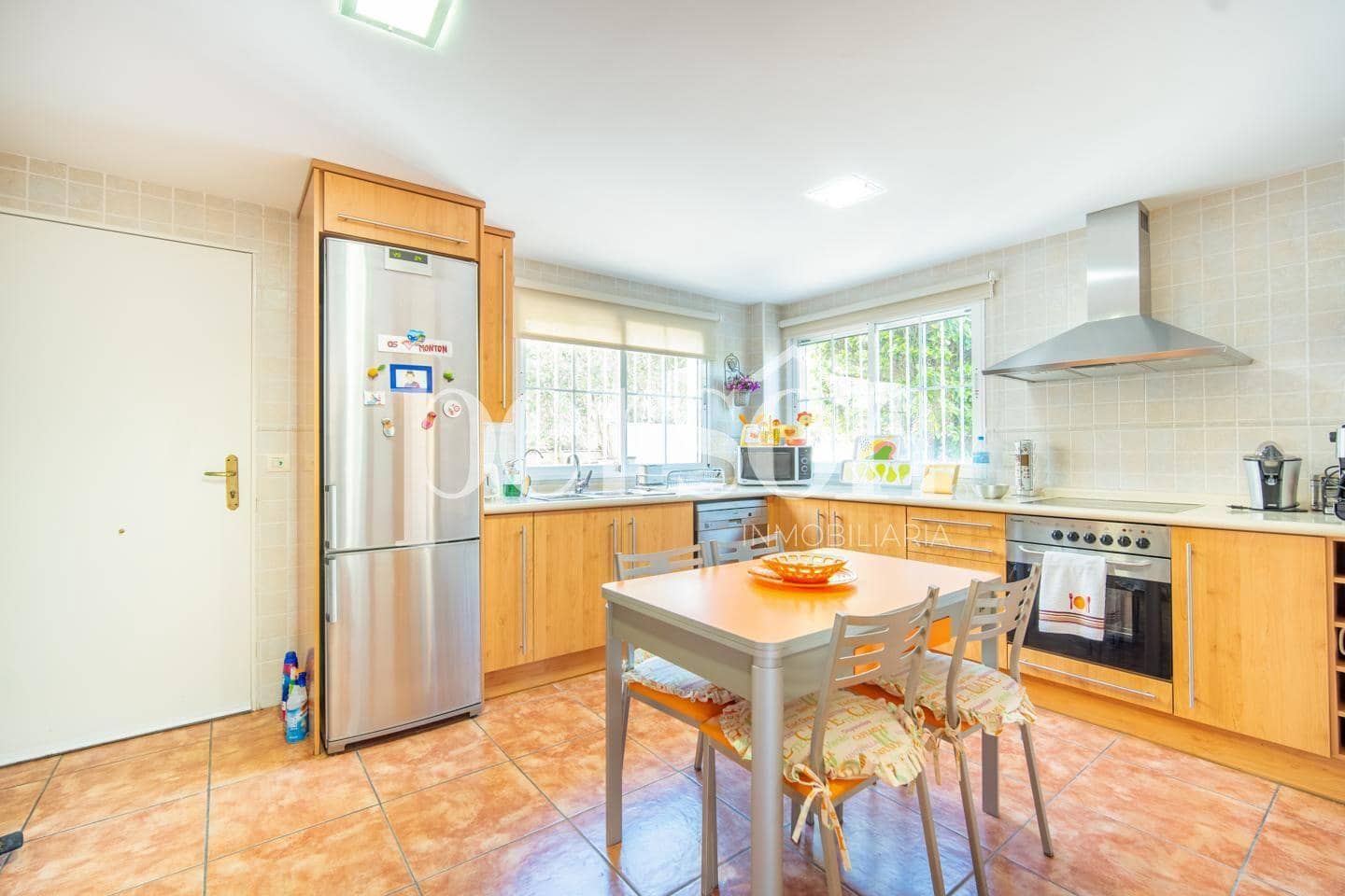 4 bedroom Villa for sale in Pucol with pool - € 750,000 (Ref: 9325259)