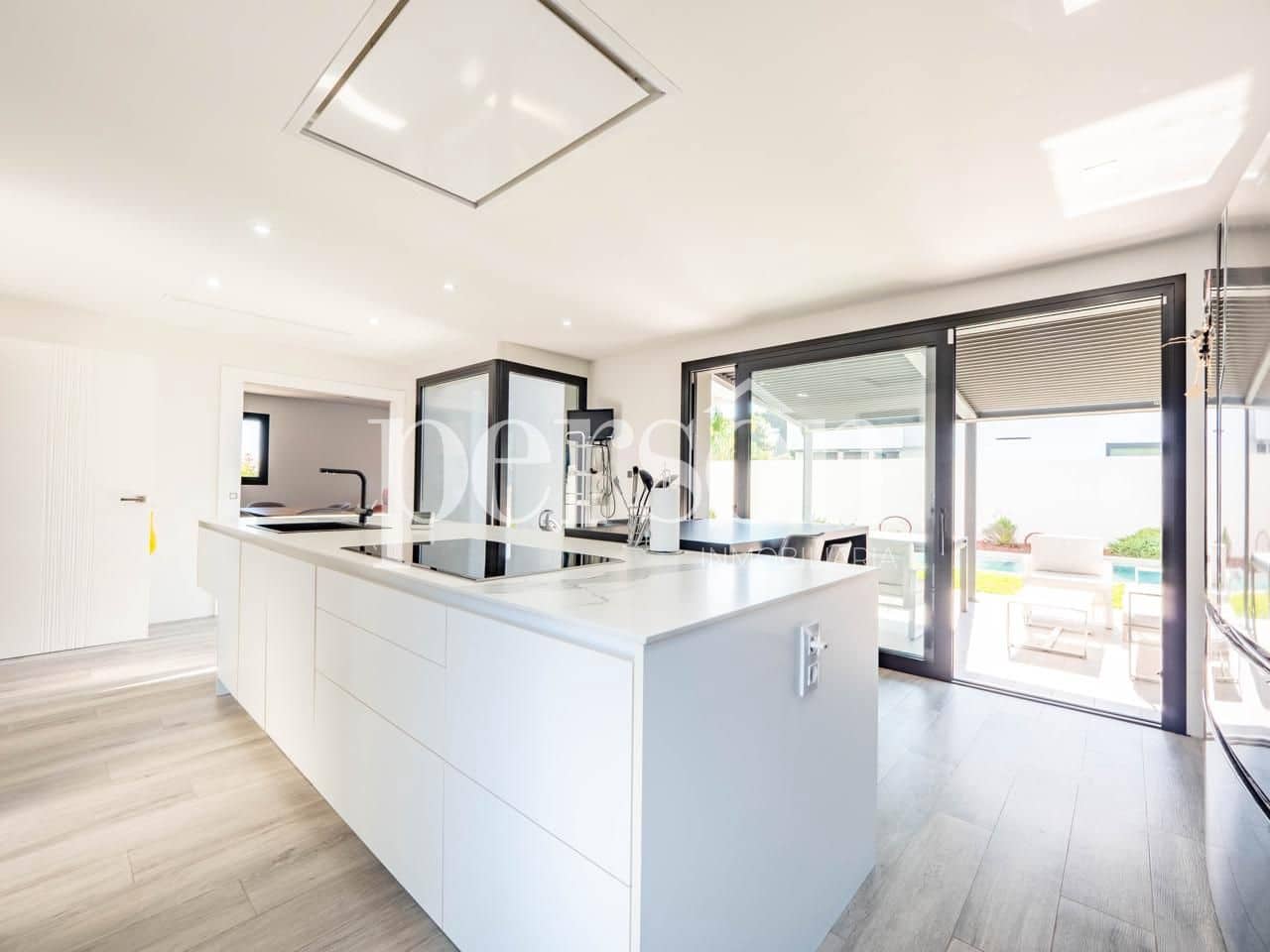 4 makuuhuone Huvila myytävänä paikassa Torrent mukana uima-altaan - 990 000 € (Ref: 9373835)