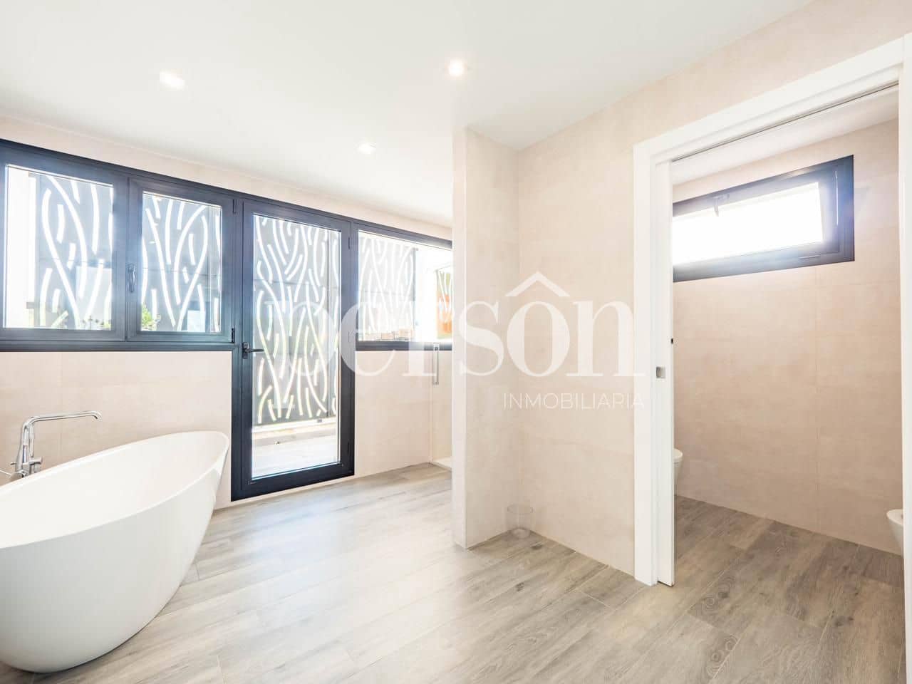 4 makuuhuone Huvila myytävänä paikassa Torrent mukana uima-altaan - 990 000 € (Ref: 9373835)