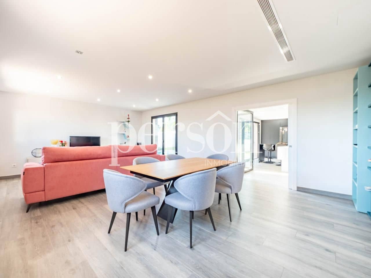 4 makuuhuone Huvila myytävänä paikassa Torrent mukana uima-altaan - 990 000 € (Ref: 9373835)