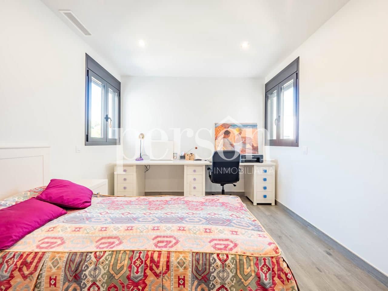 4 makuuhuone Huvila myytävänä paikassa Torrent mukana uima-altaan - 990 000 € (Ref: 9373835)