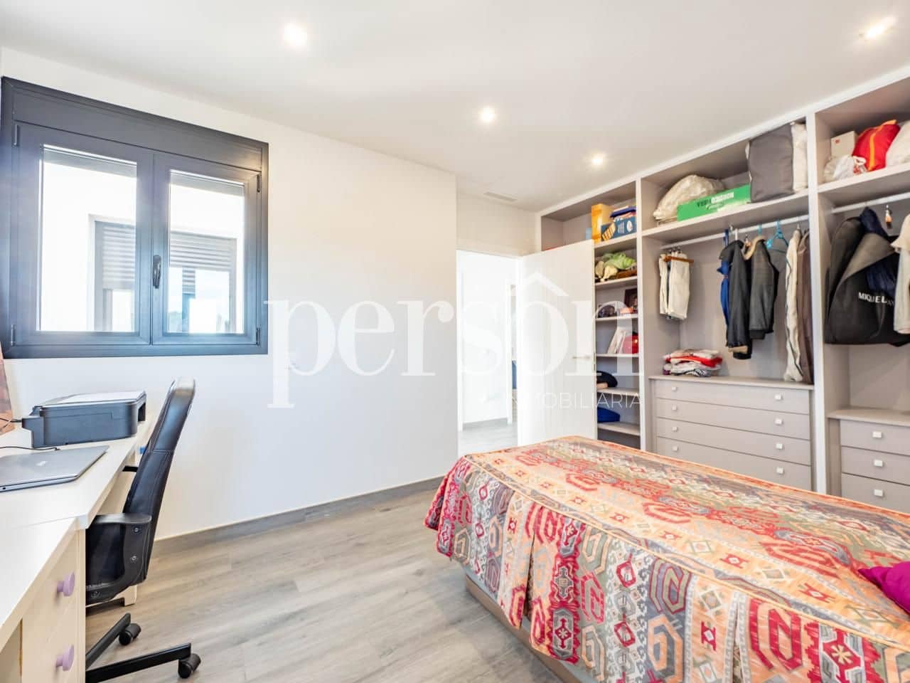 4 makuuhuone Huvila myytävänä paikassa Torrent mukana uima-altaan - 990 000 € (Ref: 9373835)