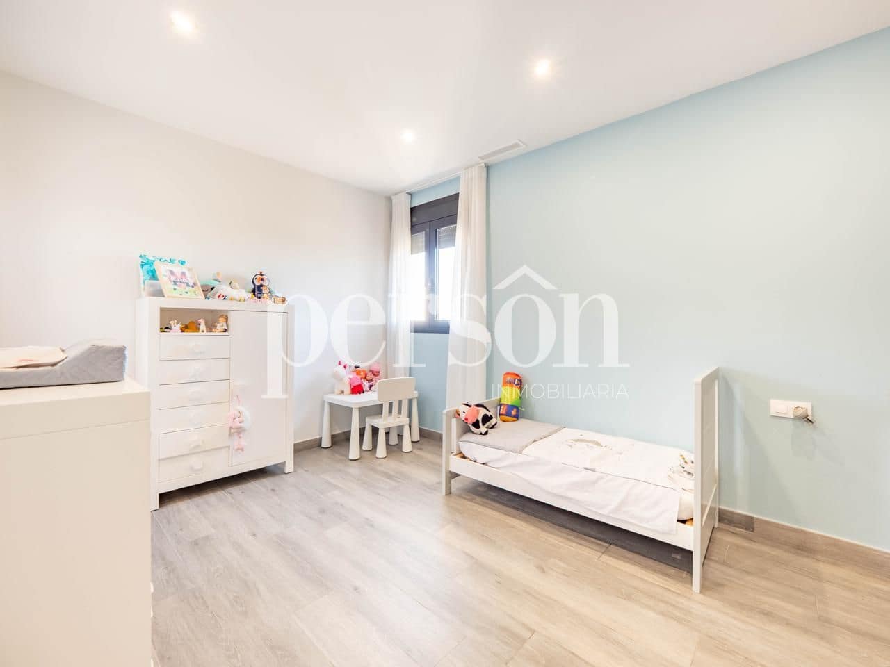 4 makuuhuone Huvila myytävänä paikassa Torrent mukana uima-altaan - 990 000 € (Ref: 9373835)