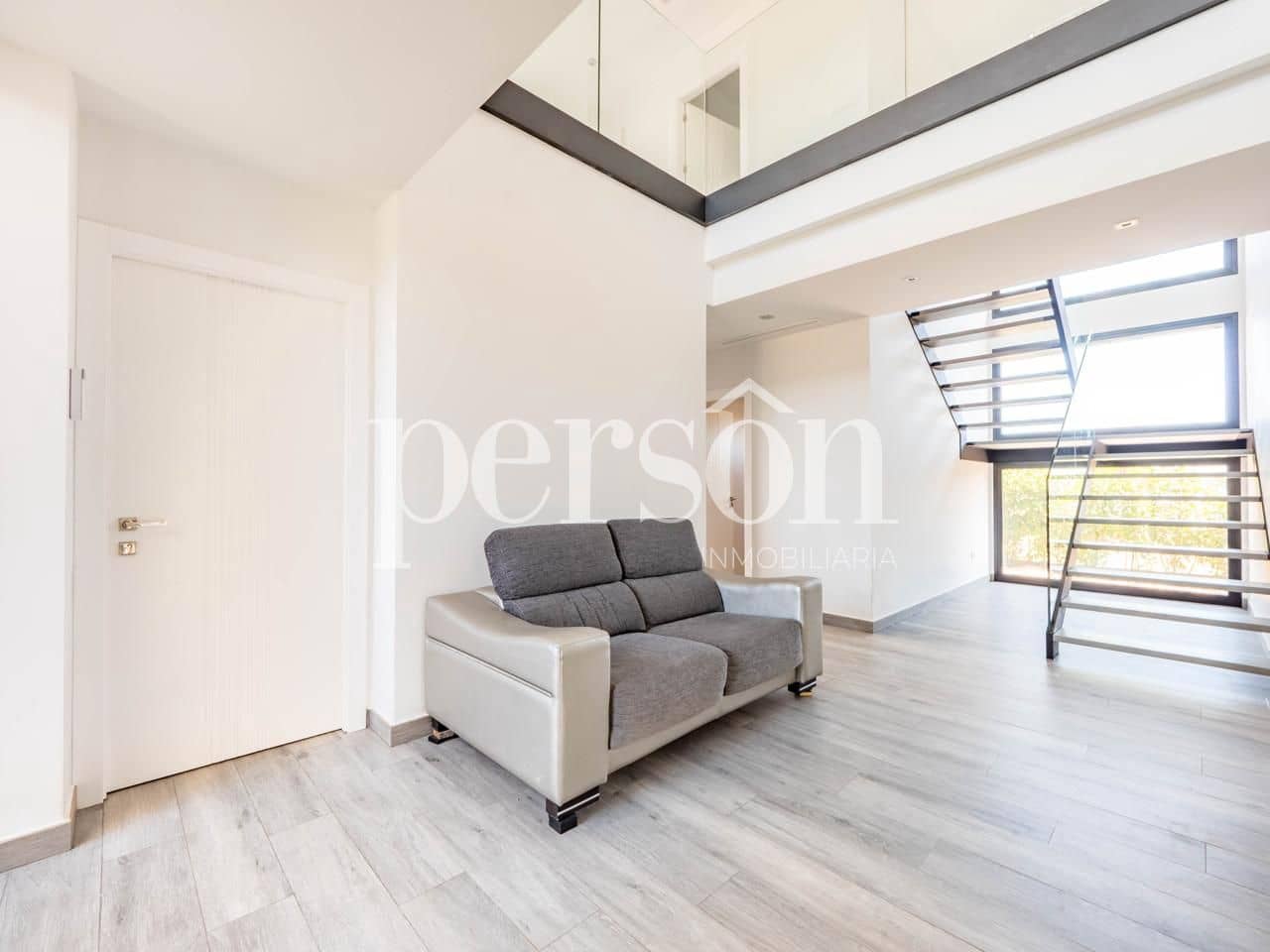 4 makuuhuone Huvila myytävänä paikassa Torrent mukana uima-altaan - 990 000 € (Ref: 9373835)