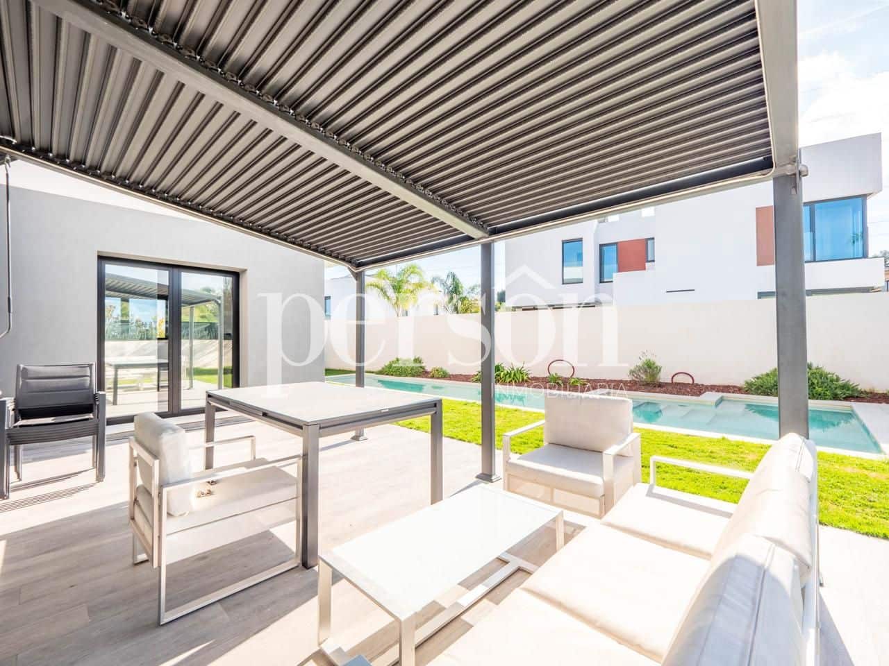 4 makuuhuone Huvila myytävänä paikassa Torrent mukana uima-altaan - 990 000 € (Ref: 9373835)