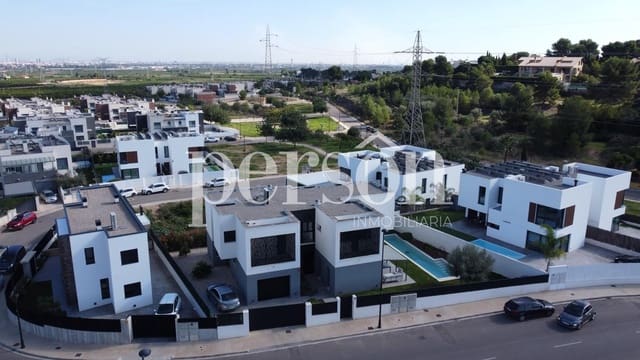 4 makuuhuone Huvila myytävänä paikassa El Vedat de Torrente, Torrent mukana uima-altaan - 990 000 € (Ref: 9373835)