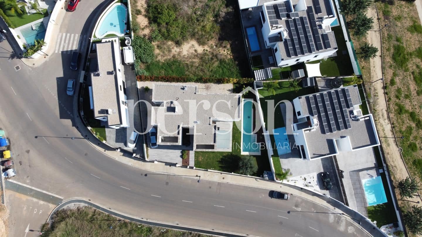 4 makuuhuone Huvila myytävänä paikassa Torrent mukana uima-altaan - 990 000 € (Ref: 9373835)