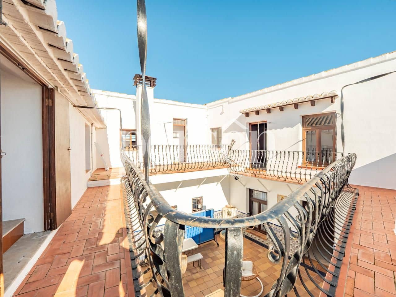 10 bedroom Finca/Country House for sale in Alboraya / Alboraia - € 1,100,000 (Ref: 9464872)