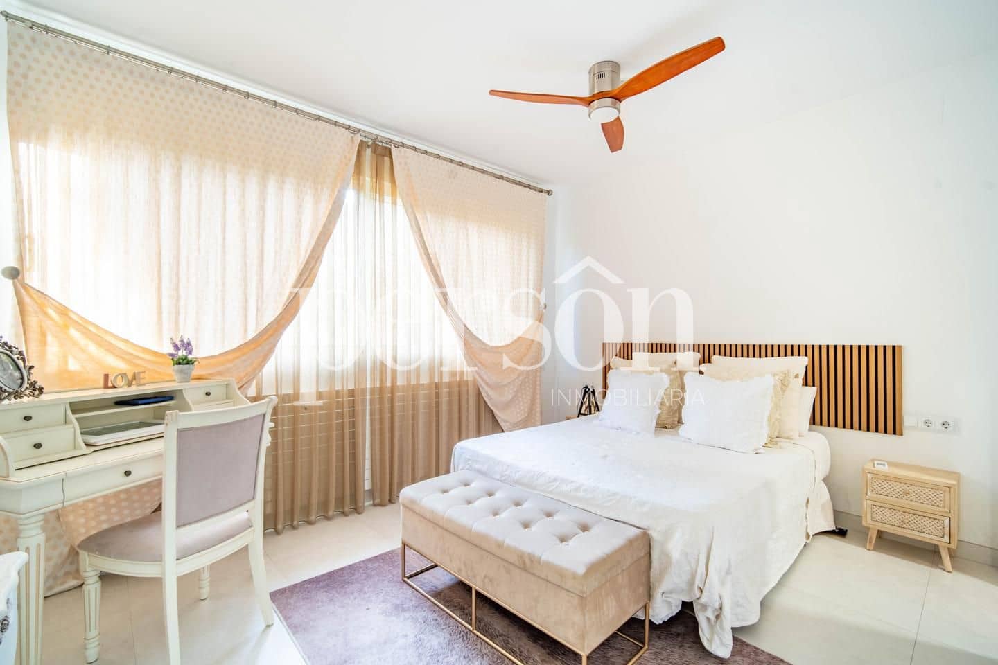 Chalet de 4 habitaciones en Paterna en venta con piscina garaje - 1.750.000 € (Ref: 9467626)