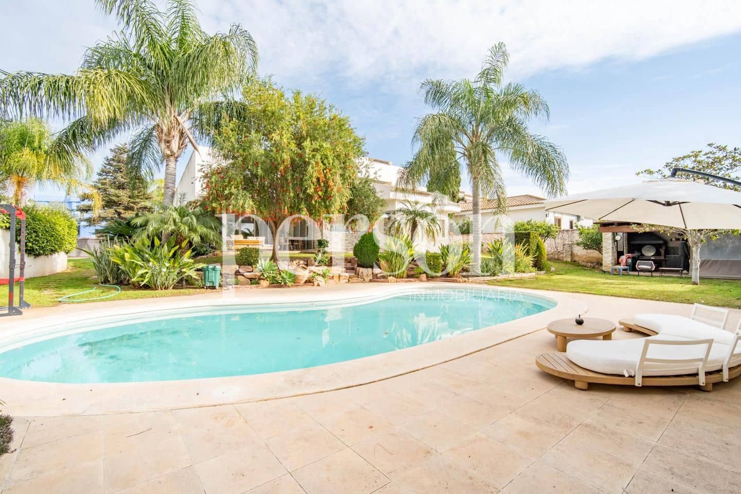 Chalet de 4 habitaciones en Paterna en venta con piscina garaje - 1.750.000 € (Ref: 9467626)