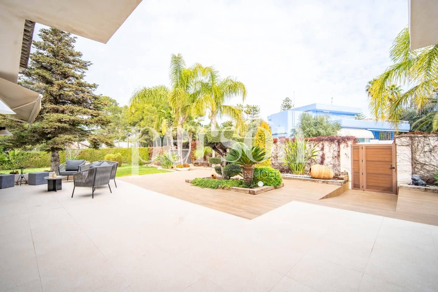 Chalet de 4 habitaciones en Paterna en venta con piscina garaje - 1.750.000 € (Ref: 9467626)