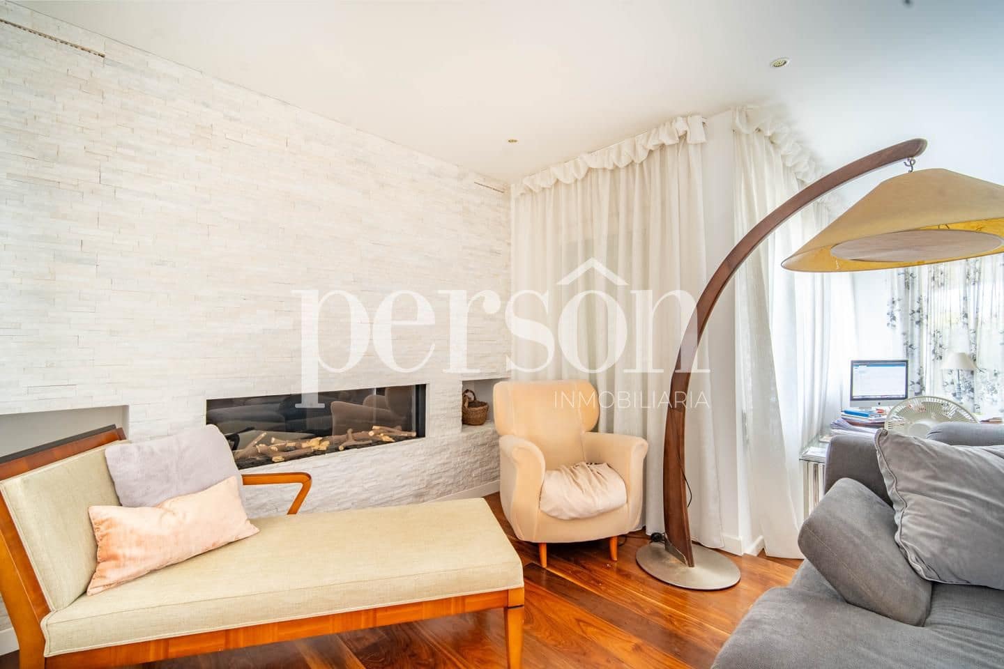 Chalet de 4 habitaciones en Paterna en venta con piscina garaje - 1.750.000 € (Ref: 9467626)