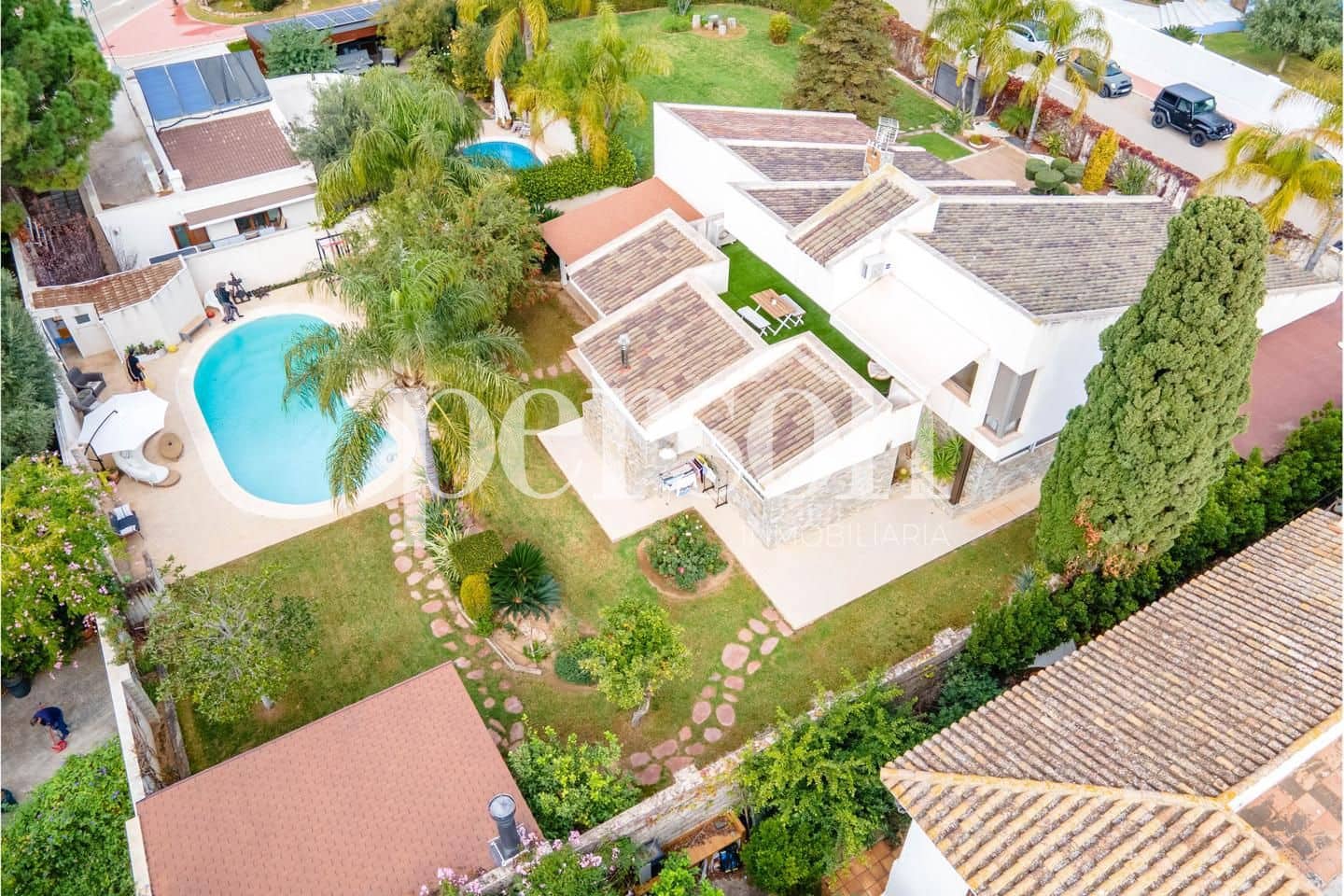 Chalet de 4 habitaciones en Paterna en venta con piscina garaje - 1.750.000 € (Ref: 9467626)