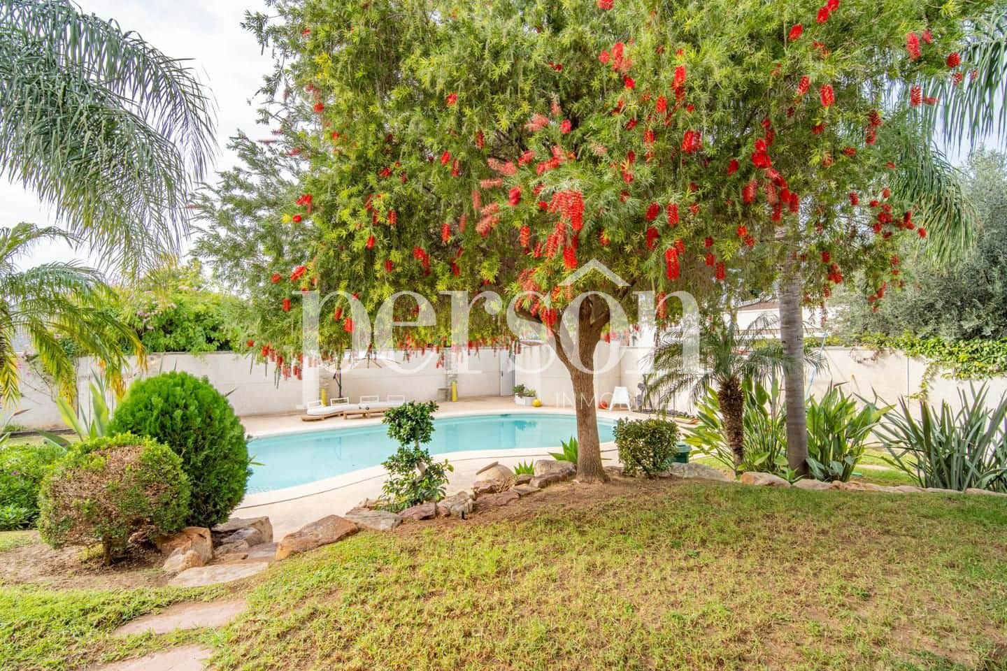 Chalet de 4 habitaciones en Paterna en venta con piscina garaje - 1.750.000 € (Ref: 9467626)