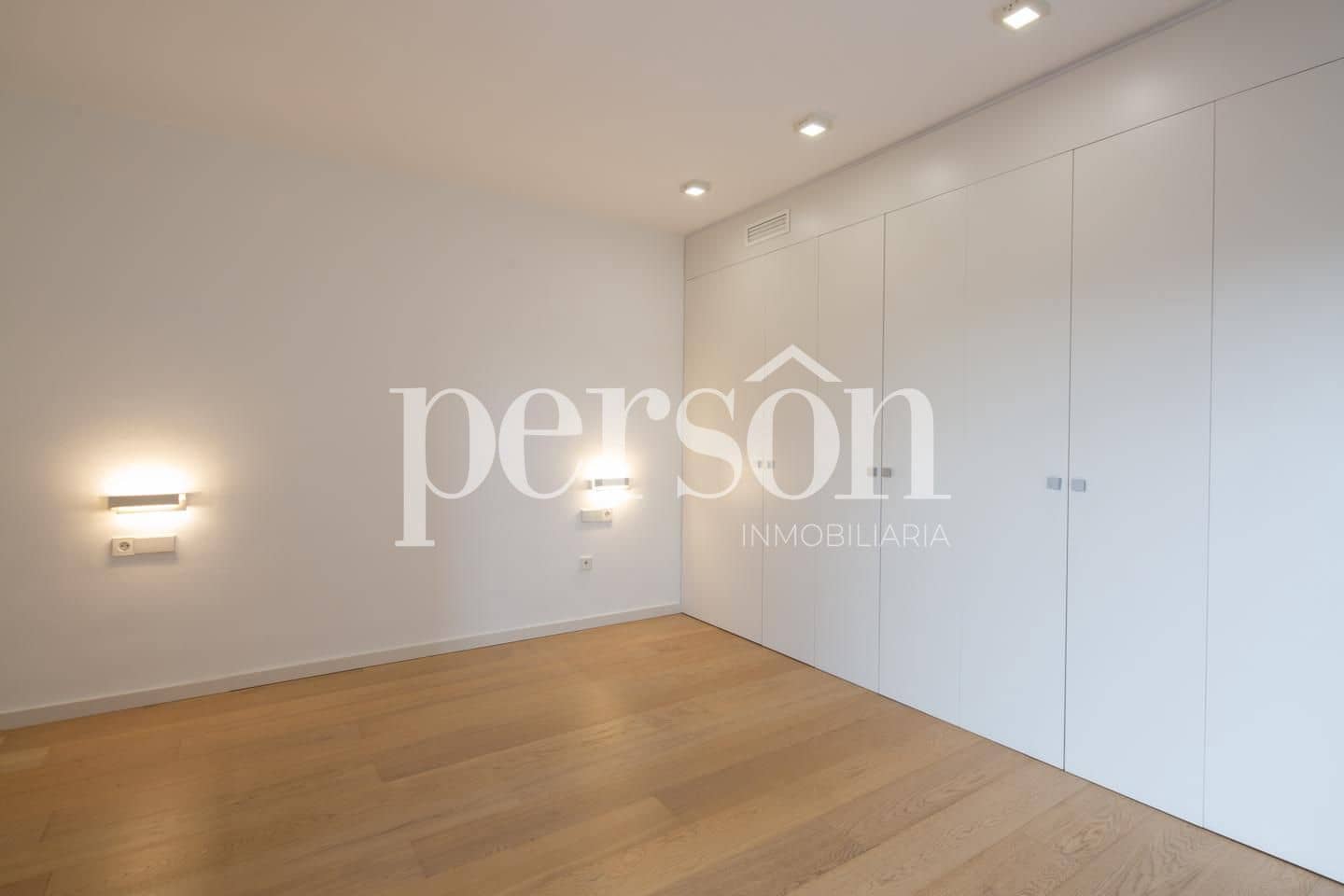 4 quarto Apartamento para venda em Valencia cidade com garagem - 1 300 000 € (Ref: 9583156)