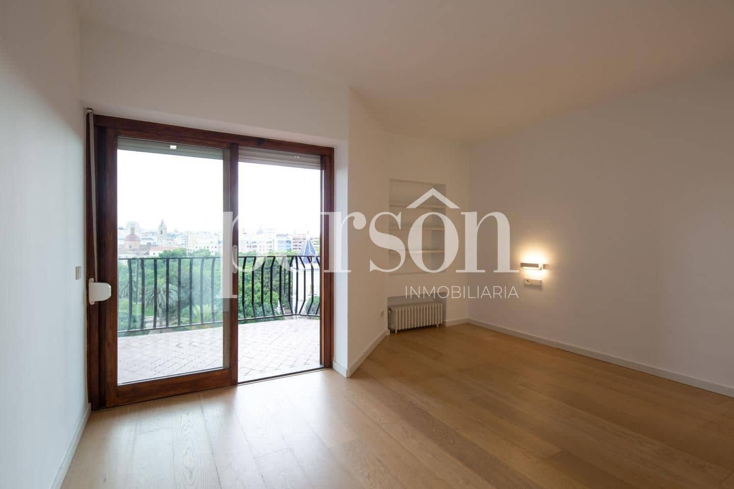 4 quarto Apartamento para venda em Valencia cidade com garagem - 1 300 000 € (Ref: 9583156)