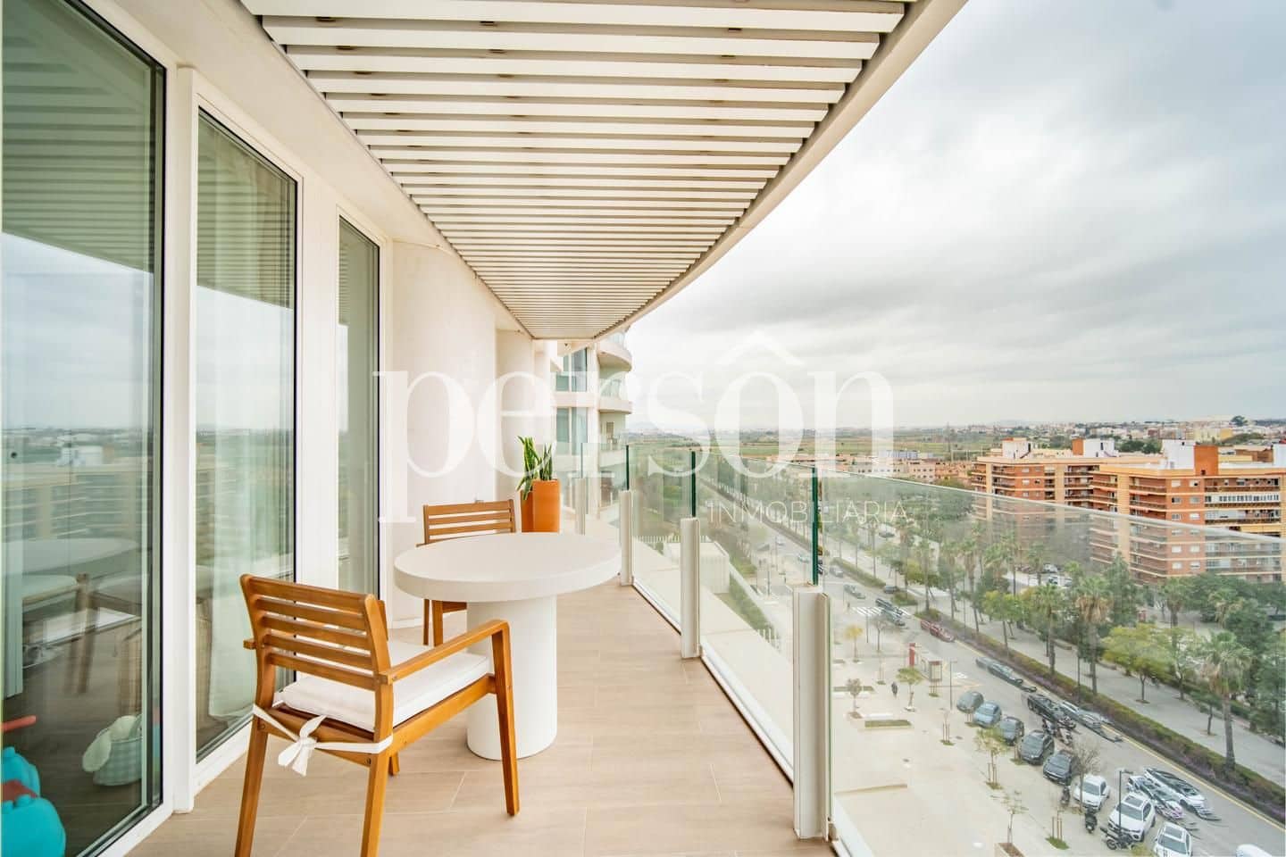 3 bedroom Flat for sale in Valencia city with pool garage - € 730,000 (Ref: 9611884)