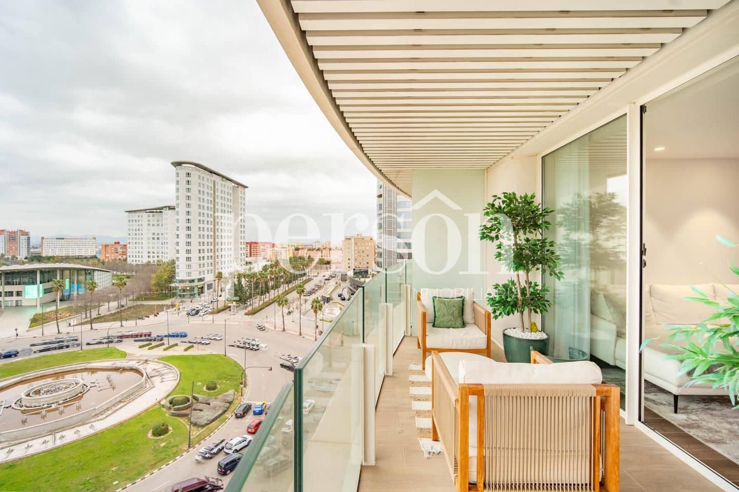 3 bedroom Flat for sale in Valencia city with pool garage - € 730,000 (Ref: 9611884)