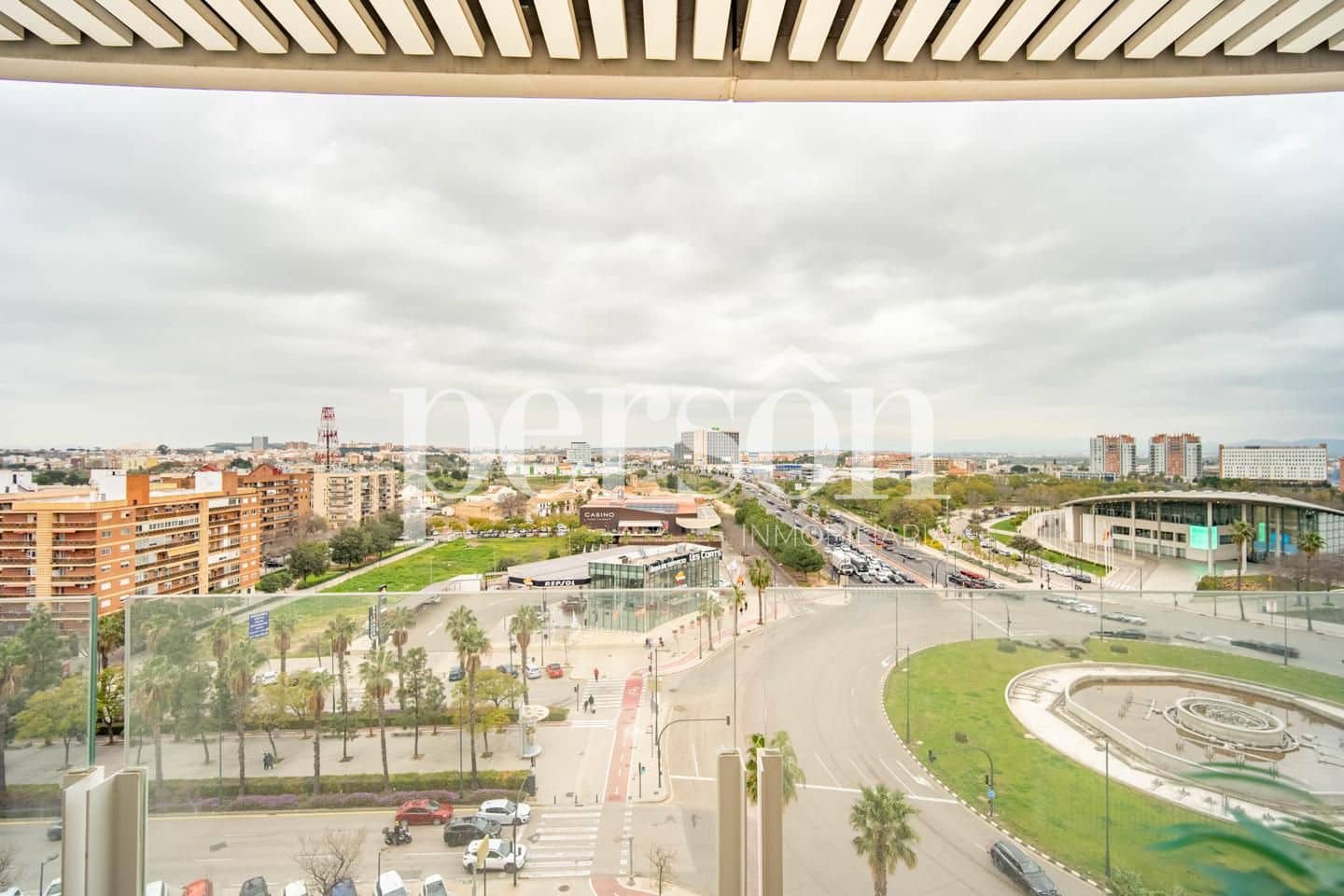 3 bedroom Flat for sale in Valencia city with pool garage - € 730,000 (Ref: 9611884)