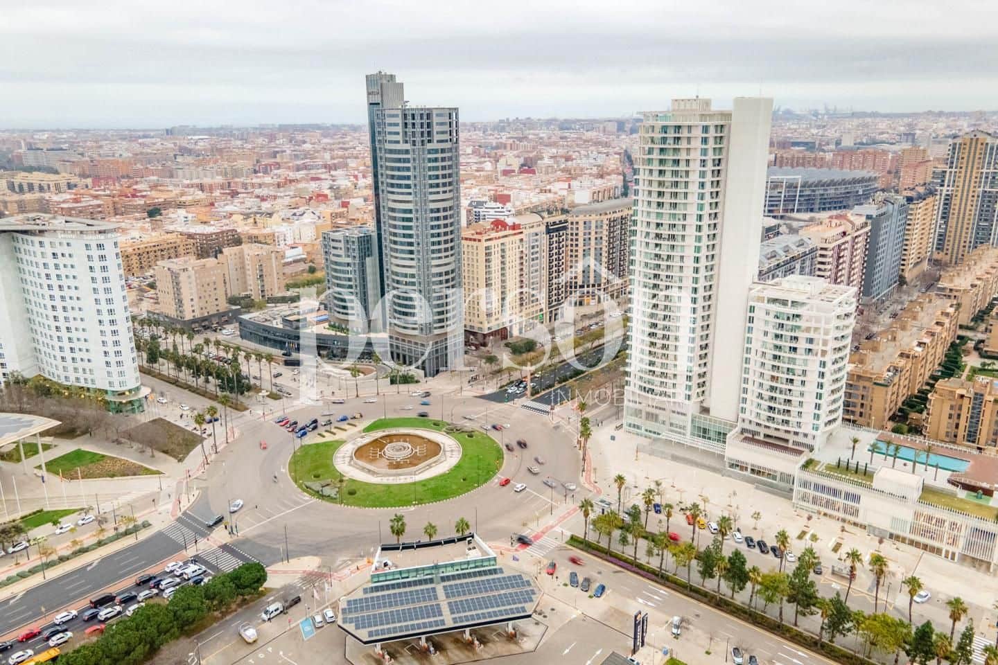 3 bedroom Flat for sale in Valencia city with pool garage - € 730,000 (Ref: 9611884)