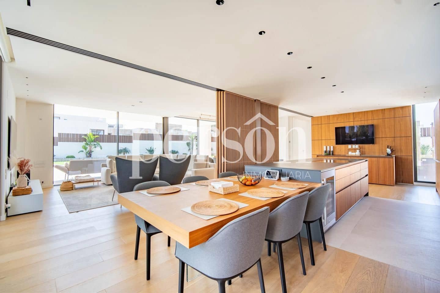 4 sovrum Villa till salu i Godella med pool garage - 2 900 000 € (Ref: 9634727)