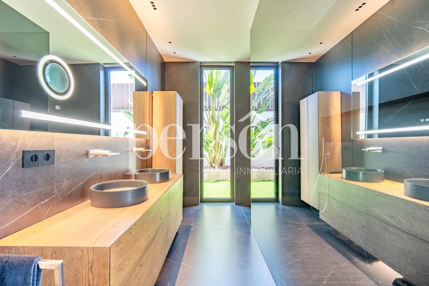 4 sovrum Villa till salu i Godella med pool garage - 2 900 000 € (Ref: 9634727)