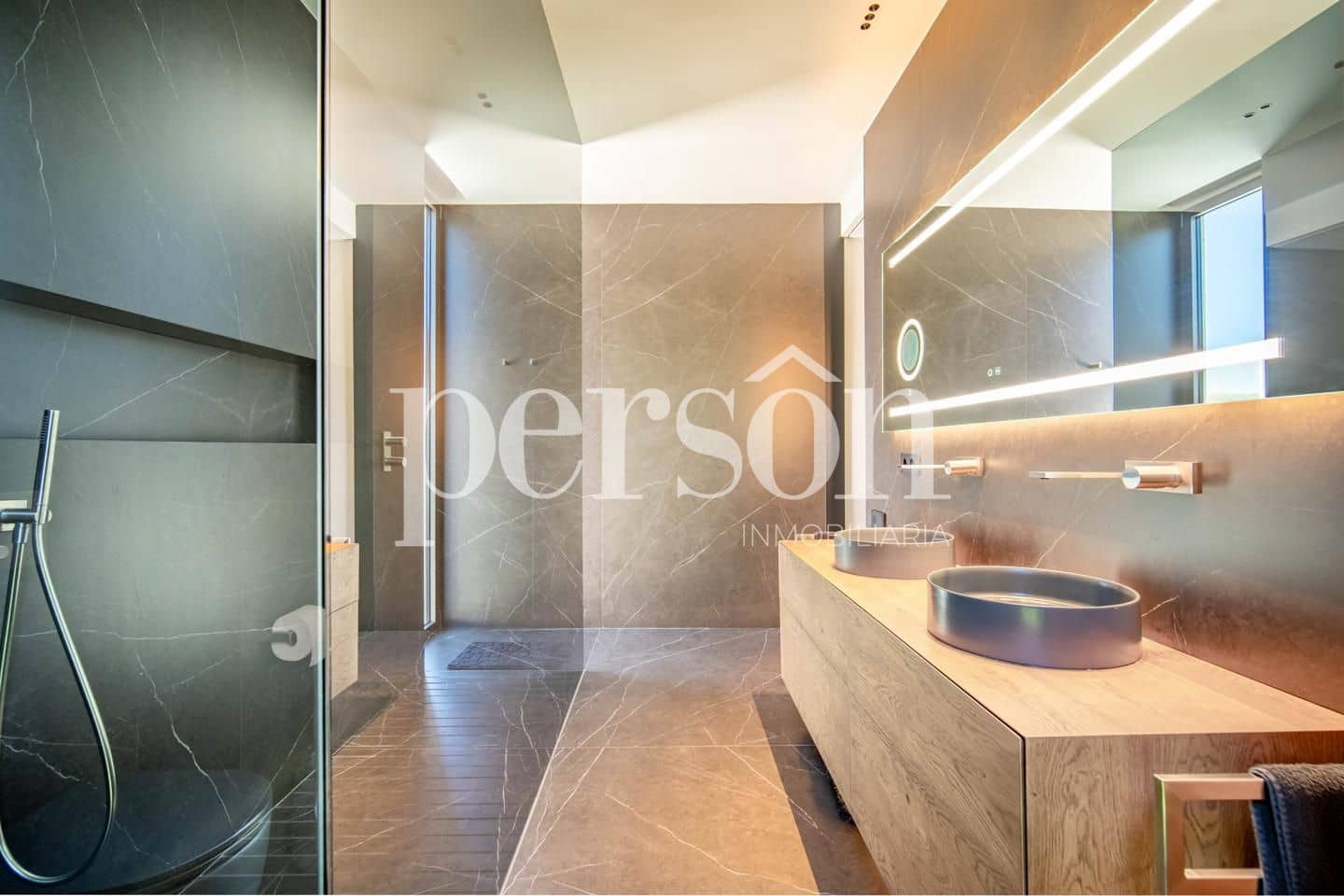 4 sovrum Villa till salu i Godella med pool garage - 2 900 000 € (Ref: 9634727)