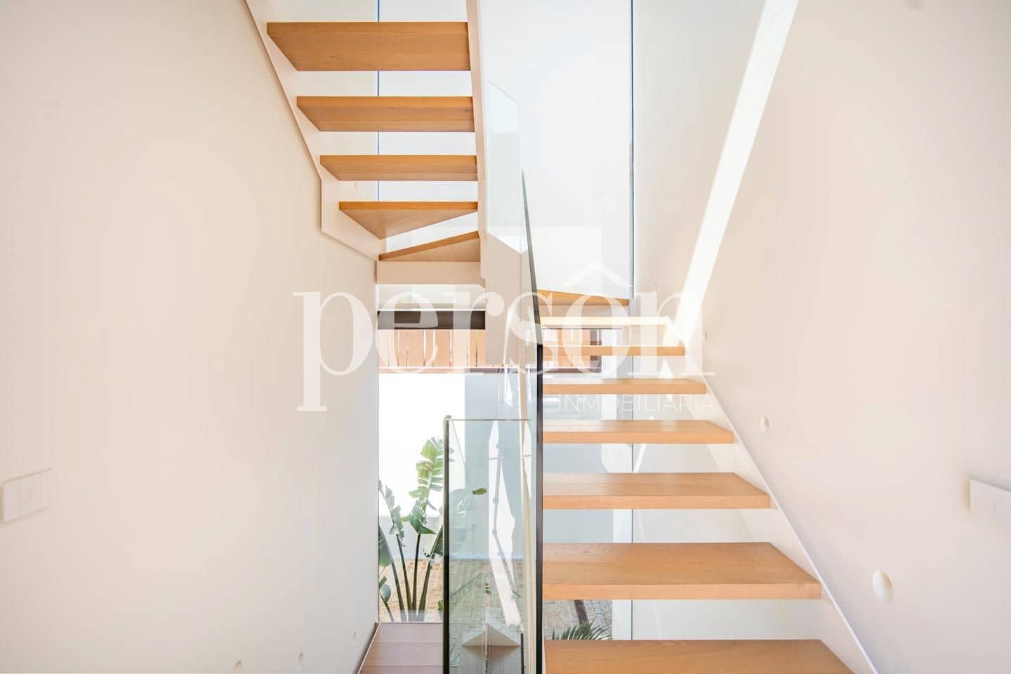 4 sovrum Villa till salu i Godella med pool garage - 2 900 000 € (Ref: 9634727)