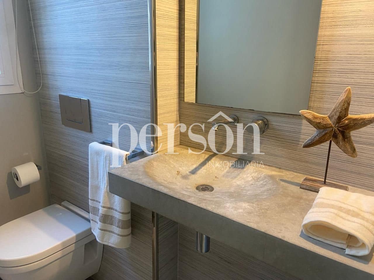 1 quarto Apartamento para arrendar em Valencia cidade com garagem - 2 100 € (Ref: 9819759)