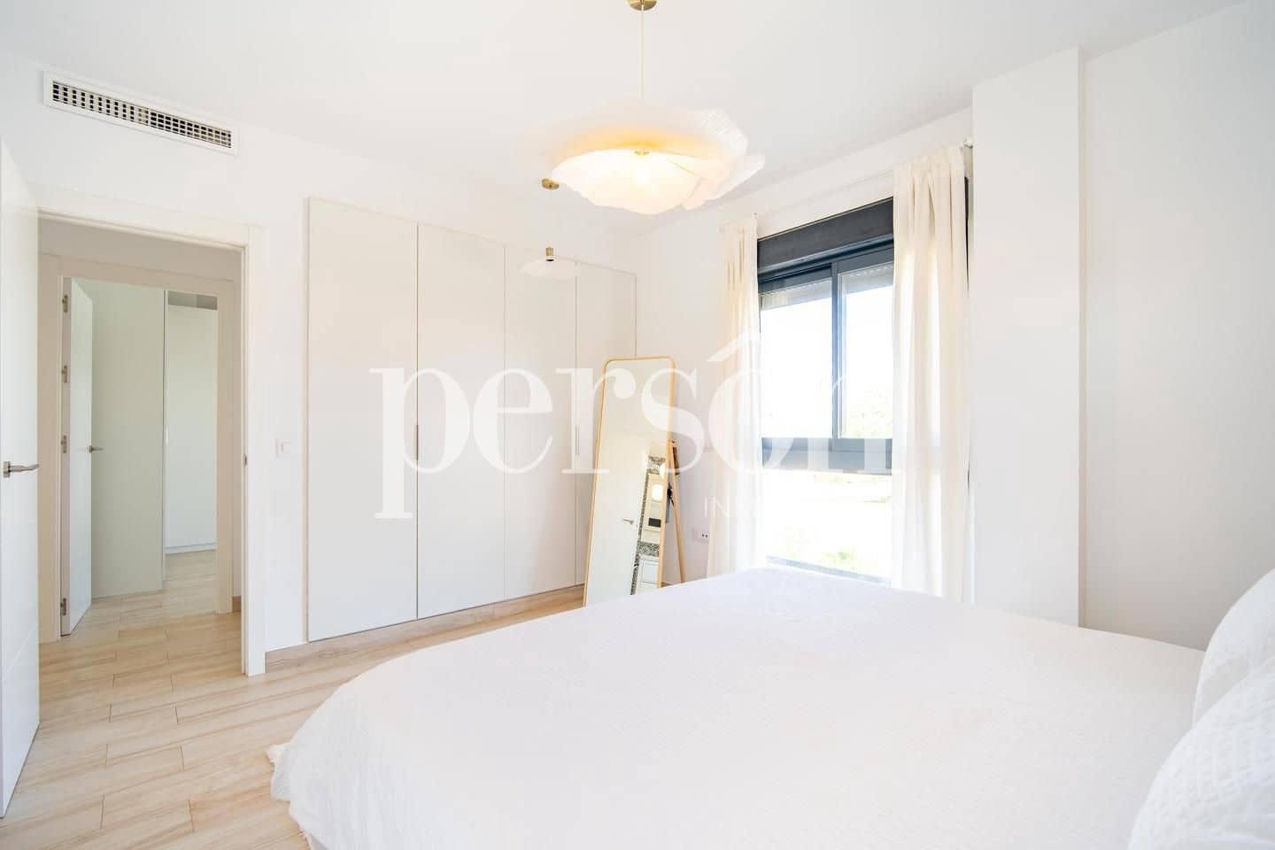 4 bedroom Villa for sale in La Pobla de Vallbona with pool - € 560,000 (Ref: 9838392)