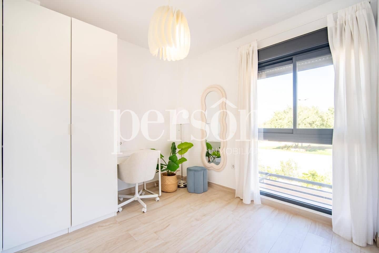 4 bedroom Villa for sale in La Pobla de Vallbona with pool - € 560,000 (Ref: 9838392)