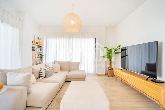 4 sypialnia Willa na sprzedaż w La Pobla de Vallbona z basenem - 560 000 € (Ref: 9838392)