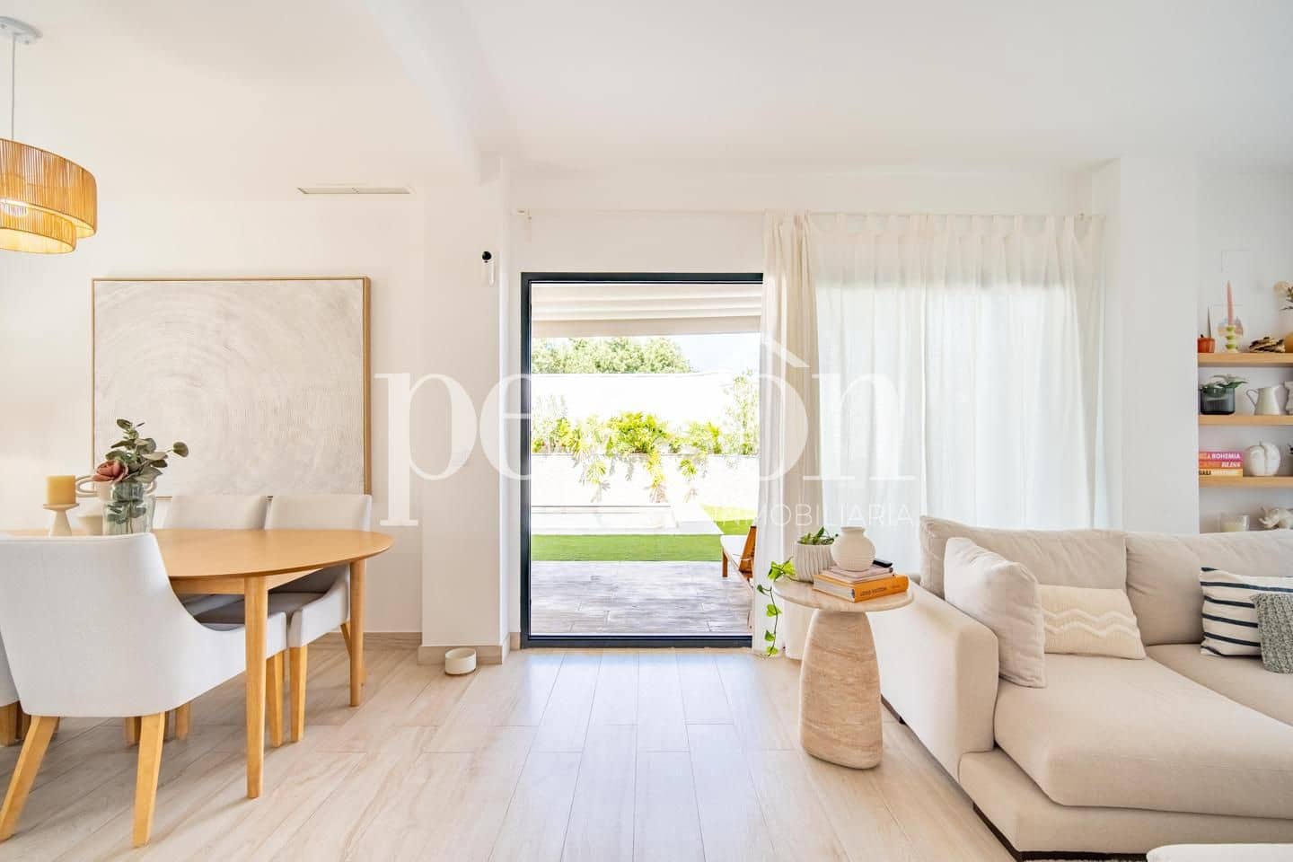 4 bedroom Villa for sale in La Pobla de Vallbona with pool - € 560,000 (Ref: 9838392)