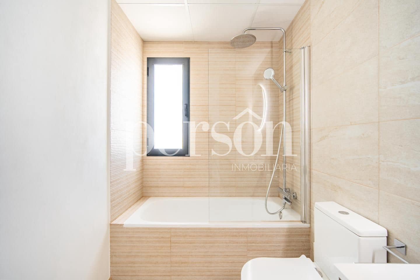 4 bedroom Villa for sale in La Pobla de Vallbona with pool - € 560,000 (Ref: 9838392)