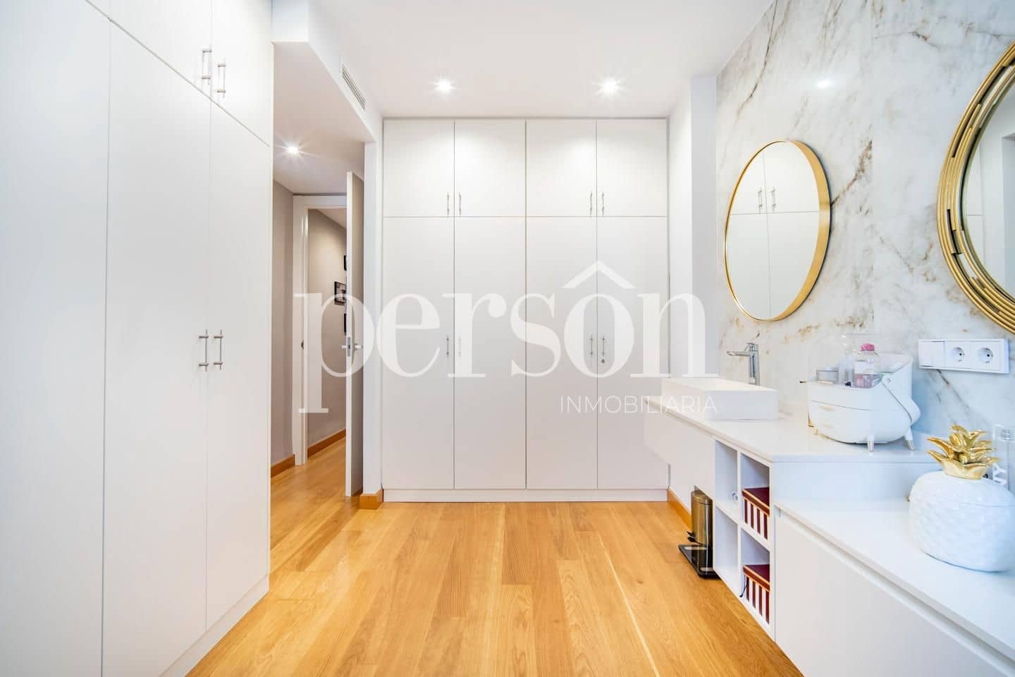 4 bedroom Flat for sale in Valencia city - € 930,000 (Ref: 9844204)